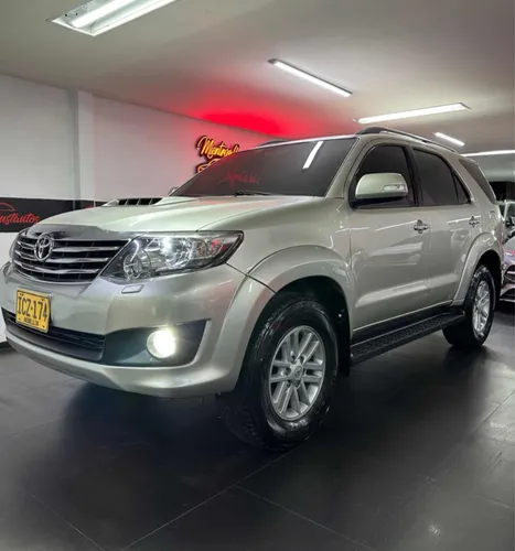 Toyota Fortuner SRV 2015 