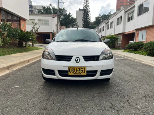 RENAULT CLIO CAMPUS 