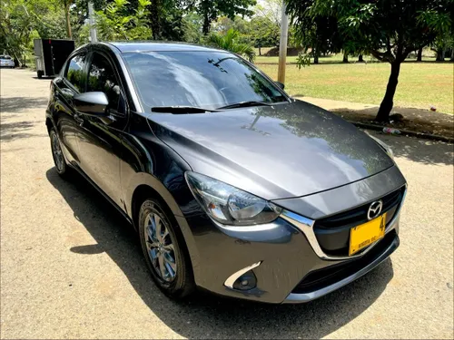 Mazda 2 Touring Automático 2020
