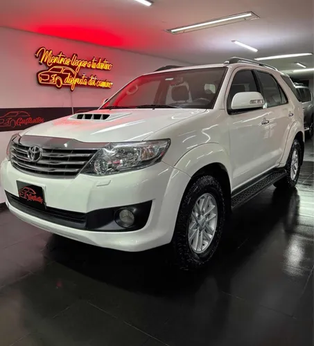 Toyota Fortuner SRV 2014