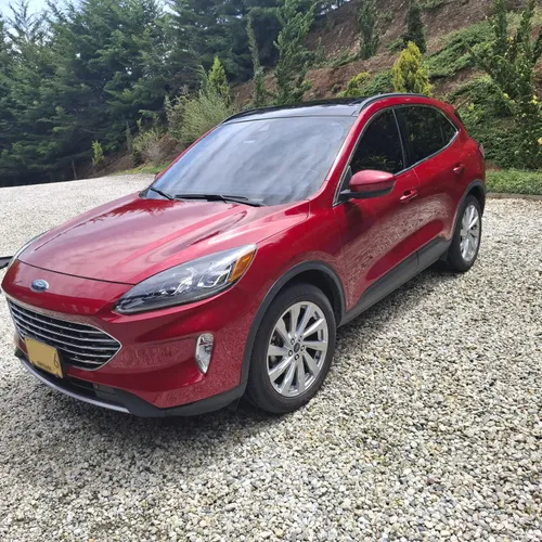 Ford Híbrida Escape 4x4 Titanium Modelo 2021 Unica duea