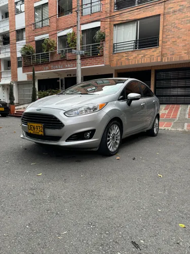  Ford Fiesta Sportback Titanium 2015