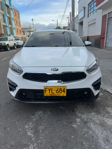 Vendo Kia cerato Vivro 2019