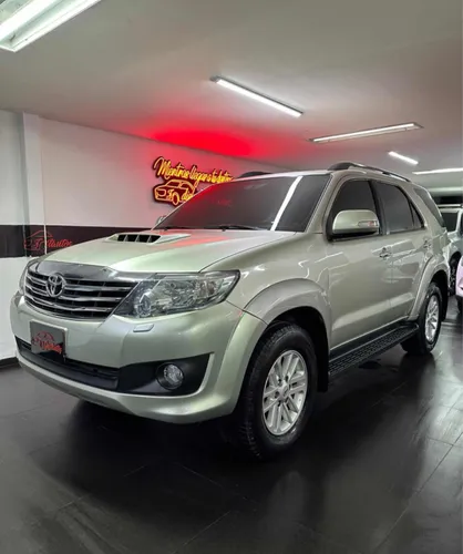Toyota Fortuner SRV 2015