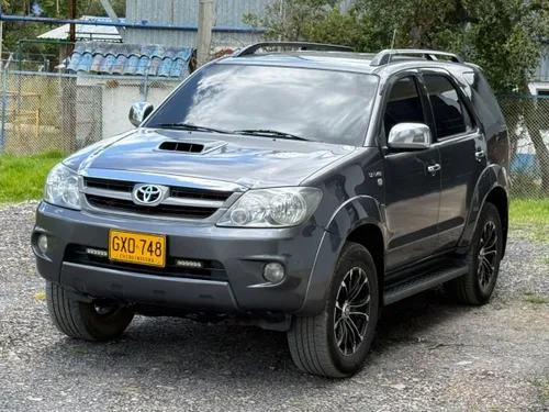 Toyota Fortuner SVR