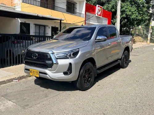 Toyota Hilux 2024 SRX