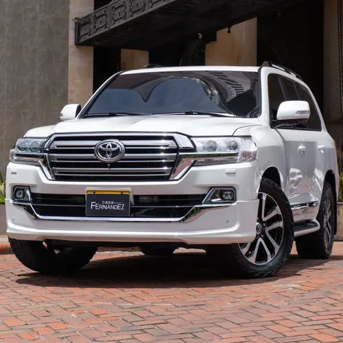 Toyota Land Cruiser Lc200 Sahara V8 2016 