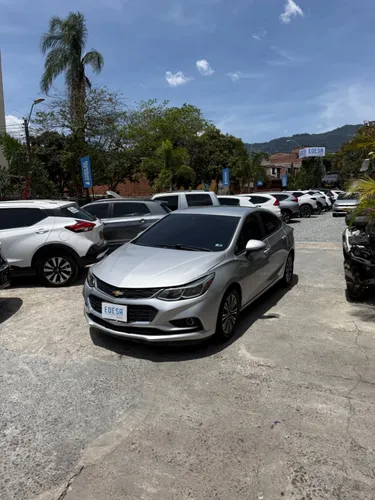 CHEVROLET CRUZE LT