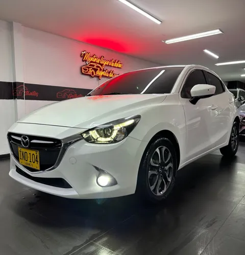 Mazda 2 grand touring 2016