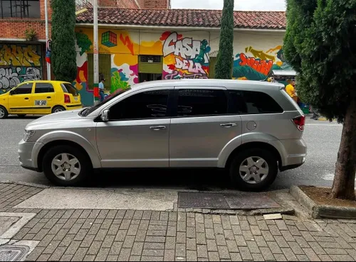 Dodge Journey 2012