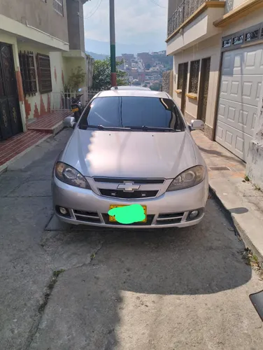 Chevrolet Optra modelo 2010