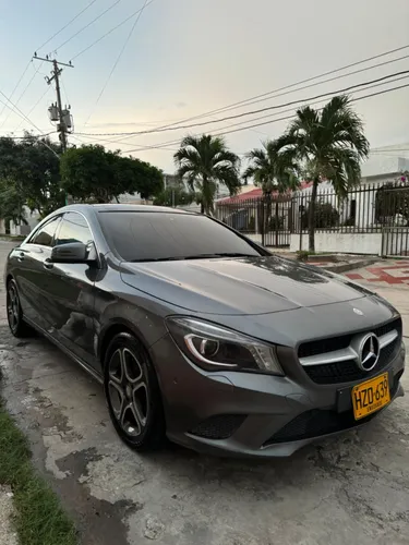 Mercedes Benz cla 200 2015 