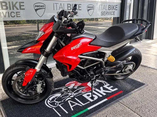 DUCATI HYPERSTRADA 821