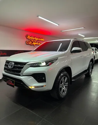Toyota Fortuner SR 2023