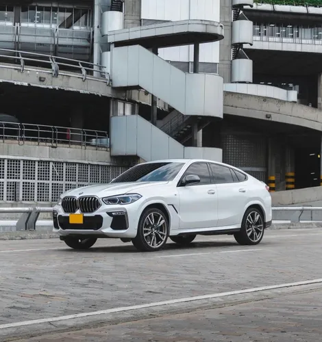 BMW X6 4.4 xDrive M50i 