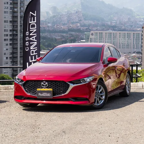 Mazda 3 Touring 2.0 Hbrido 2023 