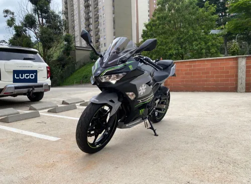 Kawasaki Ninja 400 2021