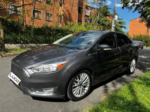 Ford Focus Titanium 2015
