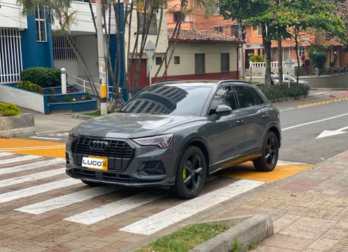Audi Q3 Ambitio 2021