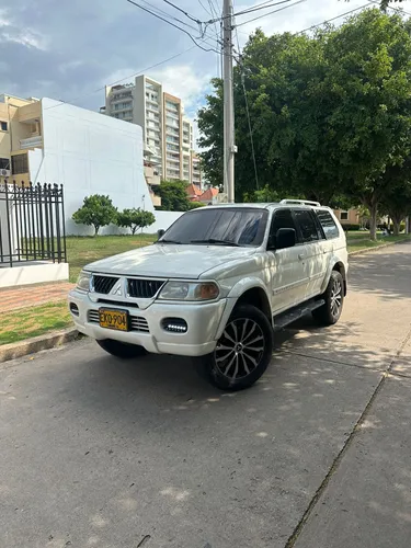 Mitsubishi Nativa Blindada 2005