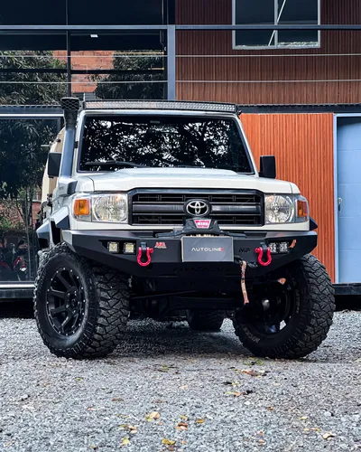 Toyota Land Cruiser LC 70 2019