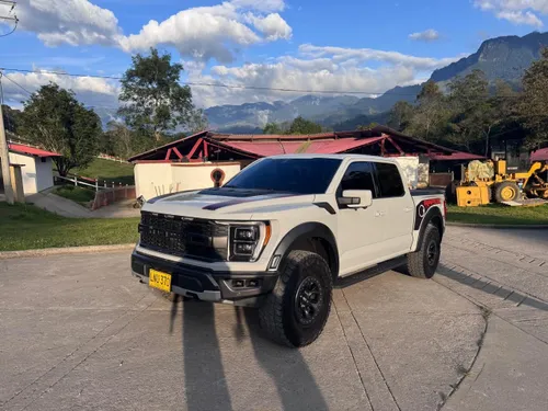 FORD F150 RAPTOR 2023 