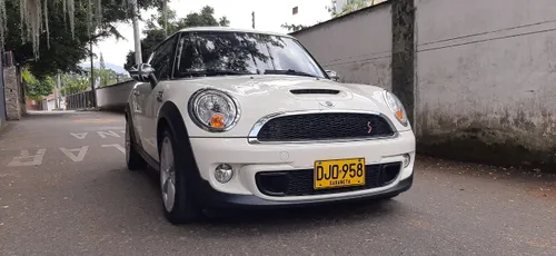 MINI COOPER S 1.6 TURBO - 2012-   PARA LOS QUE VIVEN LA VELOCIDAD CON PASION 