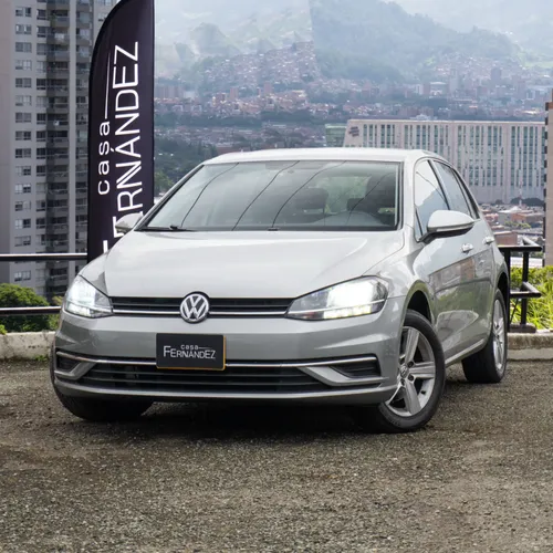 Volkswagen Golf Confortline 2018 