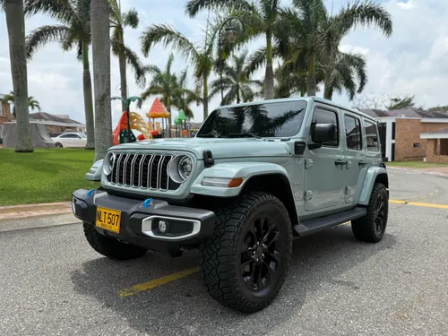 Jeep Wrangler Sahara 4XE
