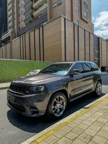 JEEP GRAND CHEROKEE SRT8 2020 