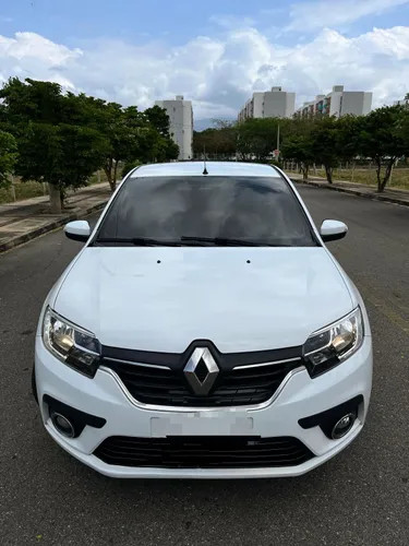 Renault Logan intense full equipo 