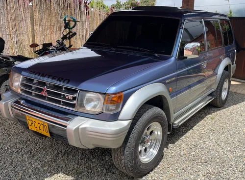 Mitsubishi Montero wagon 3.0