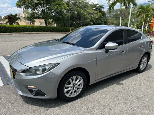 mazda 3 touring Automatico
