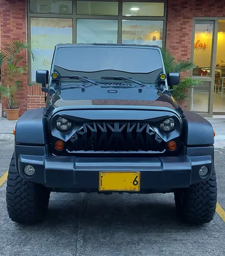 JEEP WRANGLER SAHARA UNLIMITED