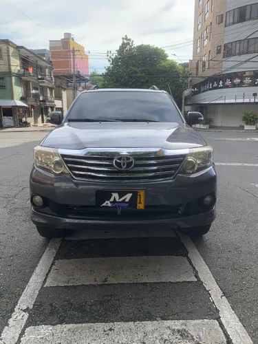 Toyota Fortuner 