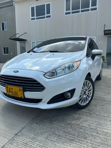 Ford fiesta titanium 2015 automtico 