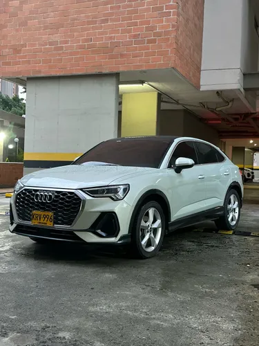 Audi q3 sport back 