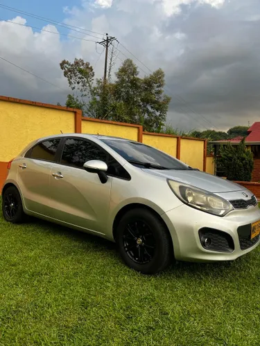 Kia Rio space  2013