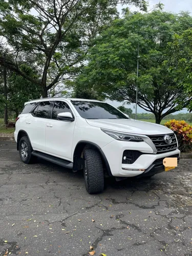 Toyota Fortuner 4x4
