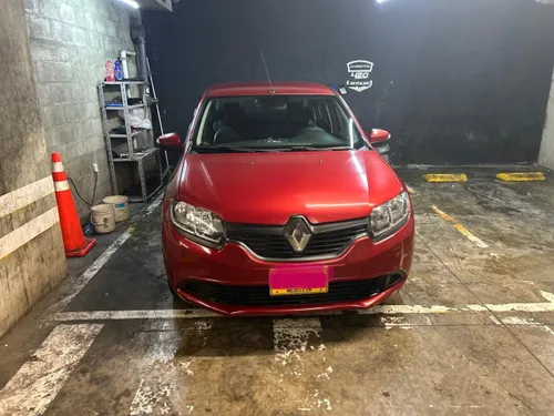 RENAULT Logan Life Modelo 2019