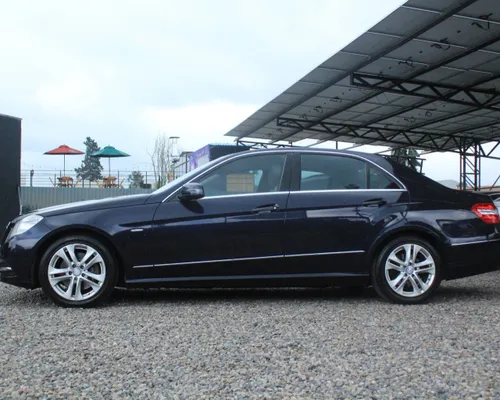 MERCEDES BENZ E250 CGI BLUEFFICIENCY