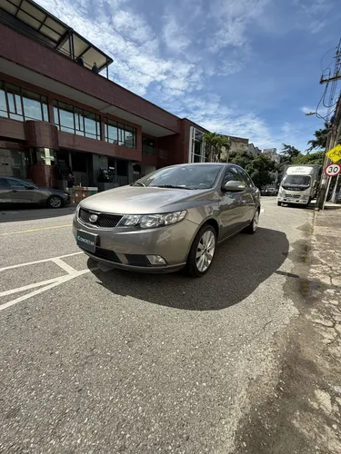 Kia Cerato Forte 2010 Mecanico Segundo Dueno 4x2