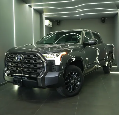 TOYOTA TUNDRA PLATINUM 2024 
