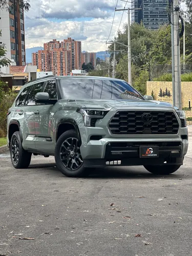 Toyota Sequoia platinium importacion directa híbrida 