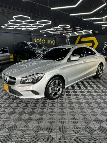 MERCEDES BENZ CLA 180 2017