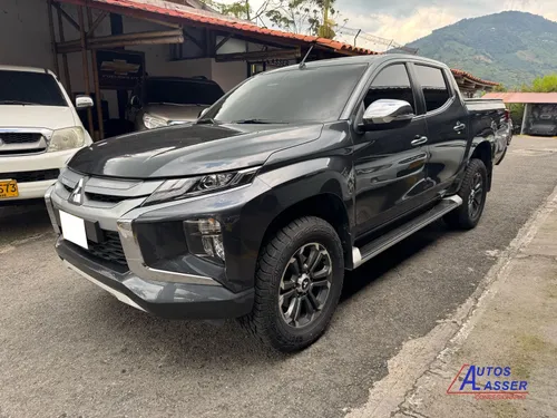 MITSUBISHI L200 TRITON 2023