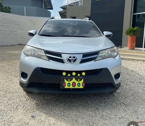 Toyota Rav 4 Modelo 2014 excelente estado en Monteria
