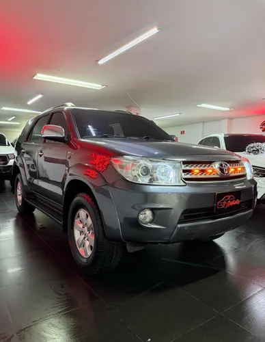Toyota Fortuner SR5 urbana  2011