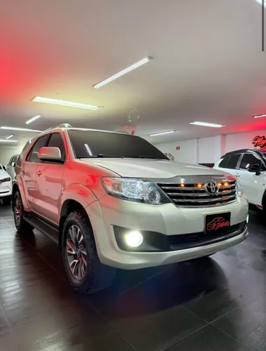 Toyota Fortuner SR5 urbana 2016