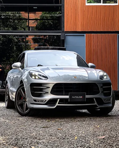 Porsche Macan Turbo 2016